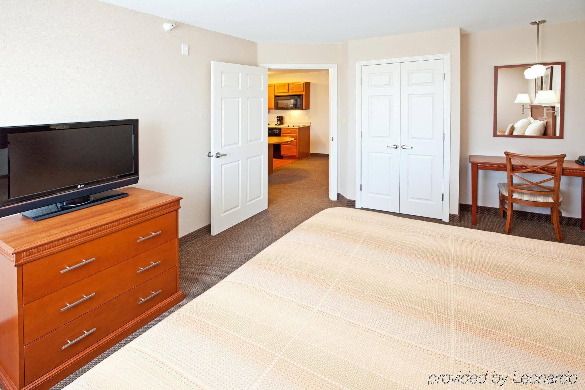 Candlewood Northwest By Ihg Indianápolis